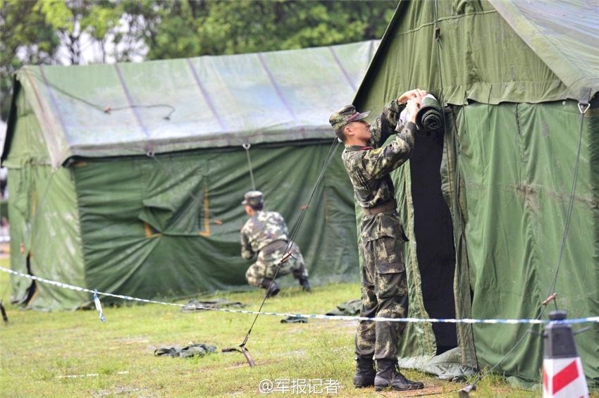 乐昌充气迷彩帐篷